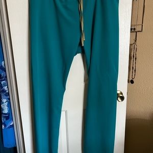 Teal Figs women’s scrub PANTS still available. XL tall Livingston basic